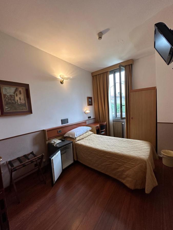 Hotel Aspromonte Милан Экстерьер фото