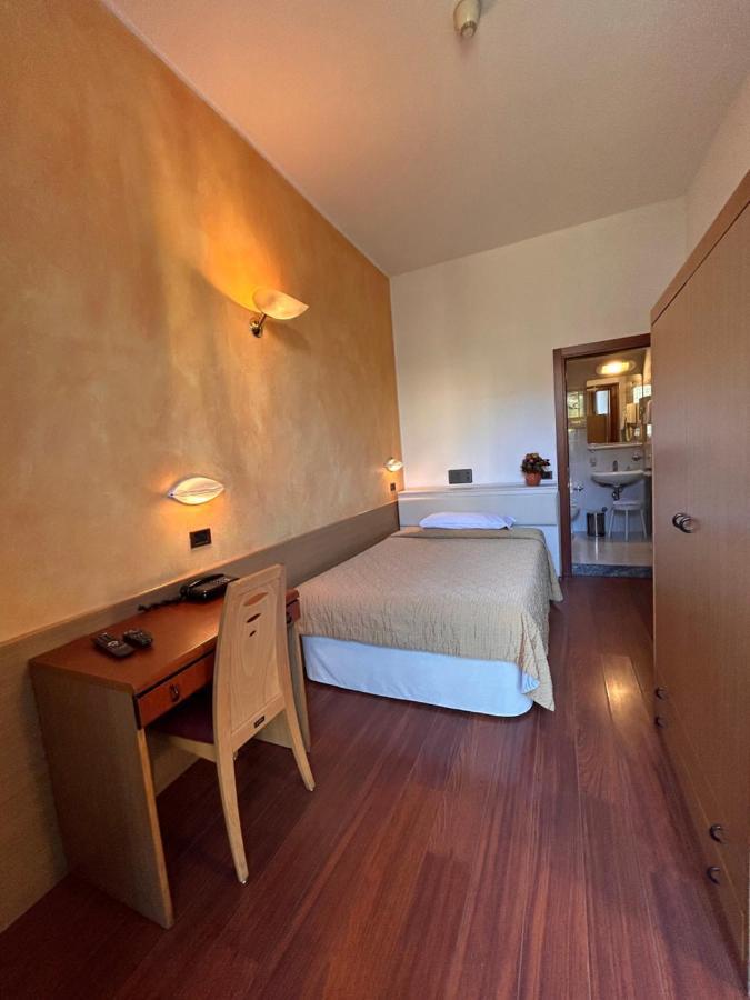 Hotel Aspromonte Милан Экстерьер фото